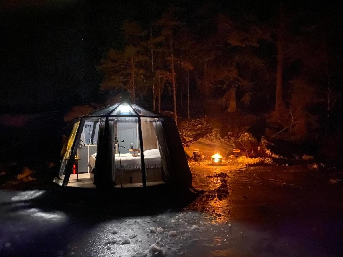 Отель Yggdrasil Igloo Vaermland Тёксфорс Экстерьер фото